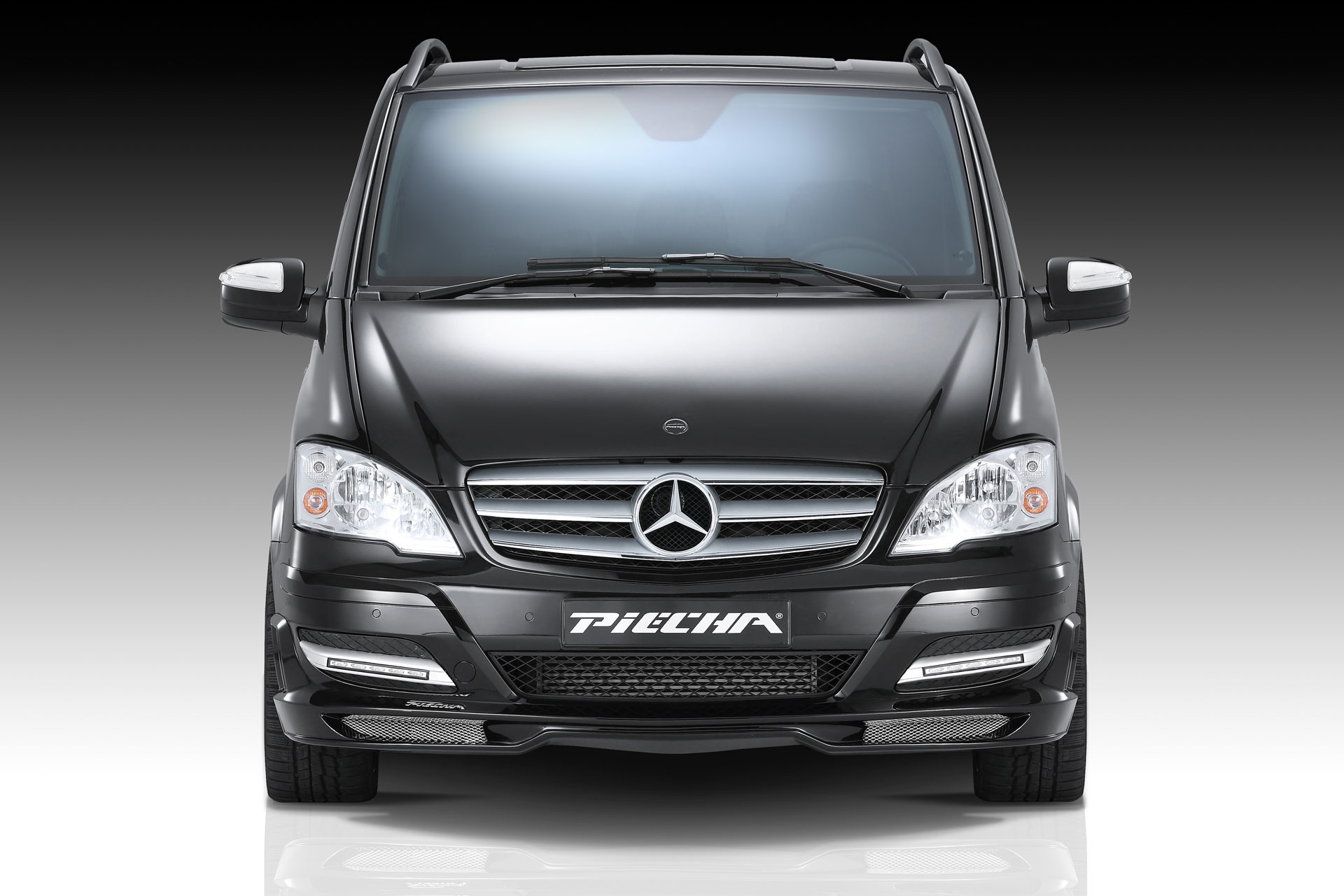 PIECHA front spoiler lip with side grille  only usable for Viano bumper